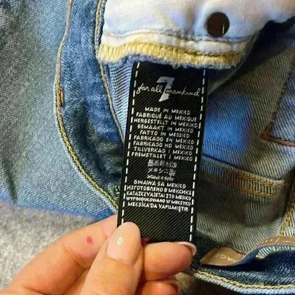7 for all Mankind, The Ankle Skinny Lux Vintage.  Unique Ankle Detail!! - Picture 12 of 12